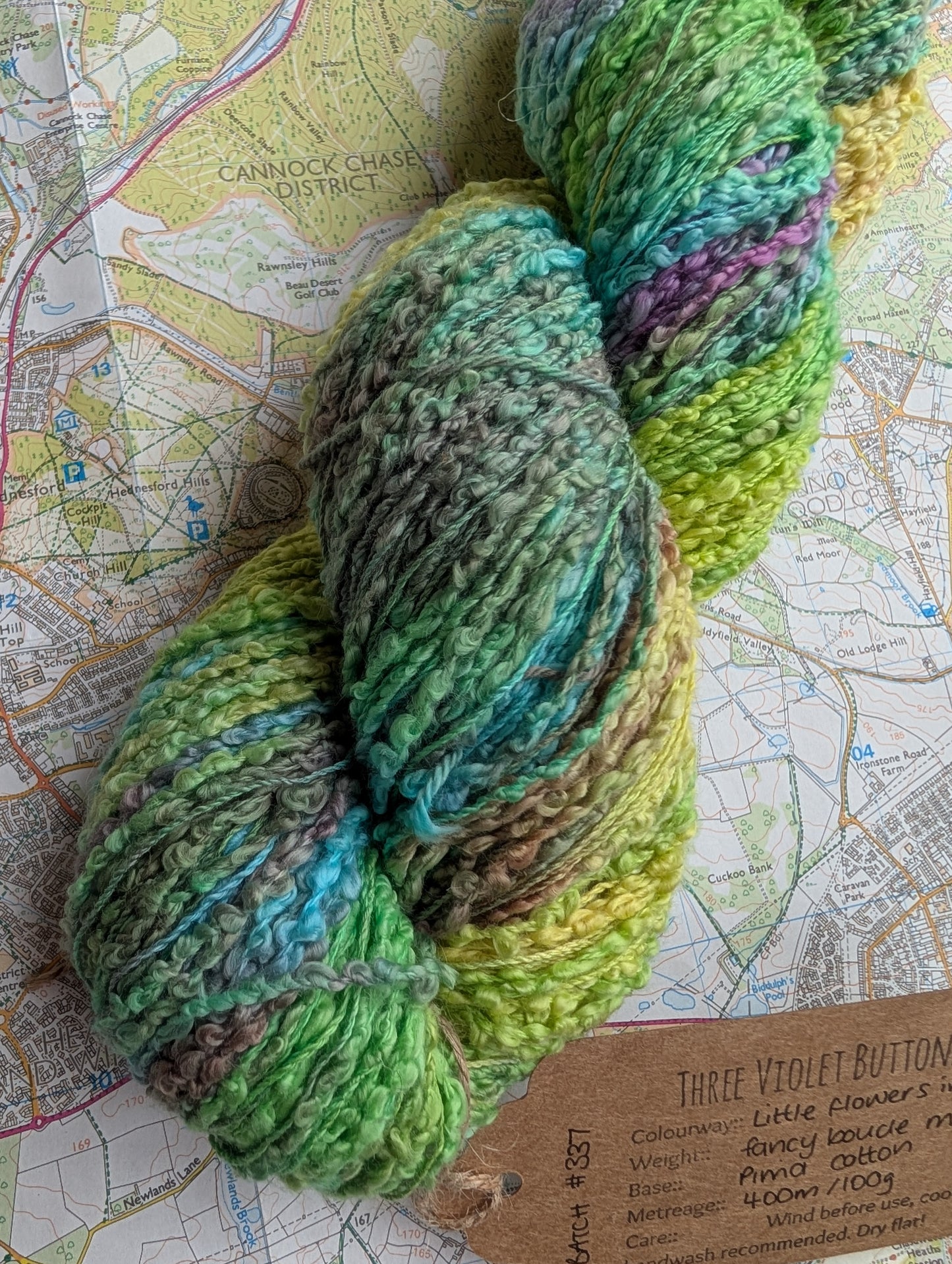 Little flowers on a field :: pima cotton fancy boucle